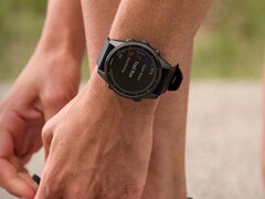Компания Garmin выпустила бета-версию 21.05 для смарт-часов Fenix 7. (Источник изображения: Garmin)