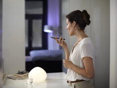 Ассистент Philips Hue AI Assistant будет выпущен по всему миру в конце августа 2025 года. (Источник изображения: Signify)
