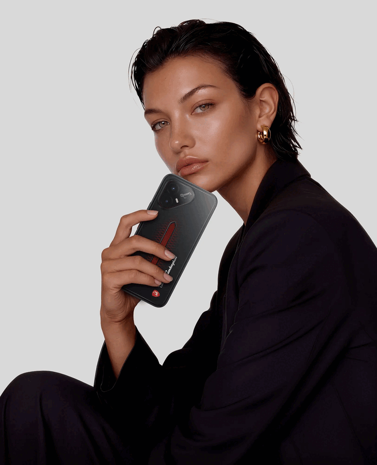 Модель Pova 8 Pro 5G Tonino Lamborghini Limited Edition