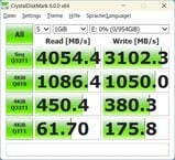 PicoDrive Thunderbolt 4: CrystalDiskMark 6