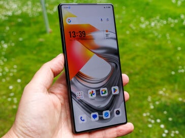 Nubia Z70S Ultra: Просмотр на открытом воздухе