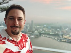 Селфи в портретном режиме с Poco F7 Ultra