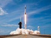 Изображение ракеты SpaceX, взлетающей со стартовой базы на мысе Канаверал, штат Флорида. (Источник изображения: SpaceX/Flickr)