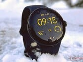 Долго ждали: Часы Google Pixel Watch 4, как утверждается, более ремонтопригодны, чем их предшественники. (Источник изображения: Notebookcheck)