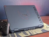 HyperX Omen 16 Valorant Edition выглядит великолепно, но на тёмных поверхностях отпечатки пальцев остаются как нигде больше