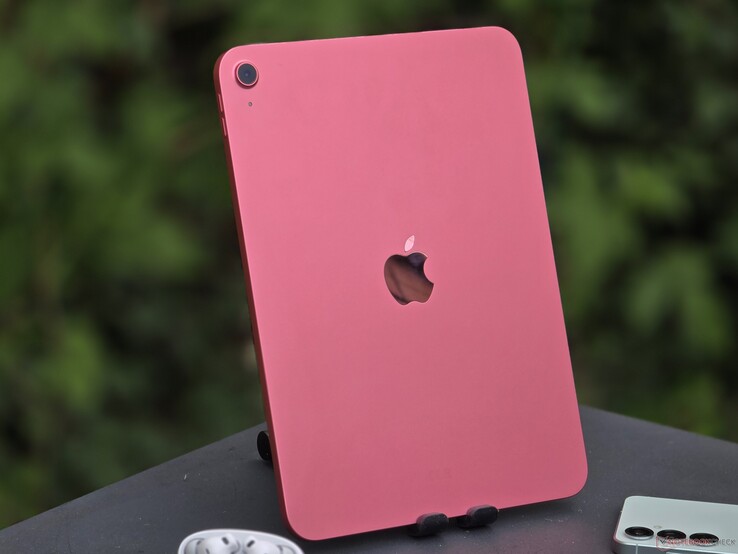 Apple обзор планшета iPad 11 A16 2025 (источник изображения: Marcus Herbrich)