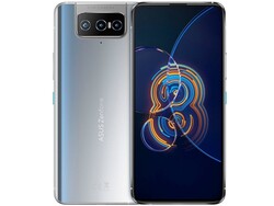 На обзоре: Asus Zenfone 8 Flip. Тестовый образец предоставлен компанией Asus