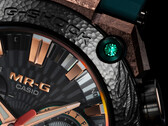 Крупный план безеля часов Casio MRG-B2000KT-3A (на фото), с изумрудно-зеленым цветом в углу. (Источник изображения: Casioblog)