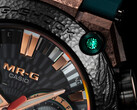 Крупный план безеля часов Casio MRG-B2000KT-3A (на фото), с изумрудно-зеленым цветом в углу. (Источник изображения: Casioblog)