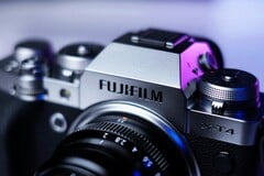 Ожидается, что Fujifilm X-T нового поколения появится на рынке уже совсем скоро.