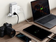 Новый удлинитель розетки Smart Plug от Govee (на фото) имеет встроенный ночник. (Источник изображения: Govee)