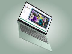Компания Lenovo создала несколько цветовых решений IdeaPad Slim 5 14IPH11, включая зеленый вариант, изображенный здесь.