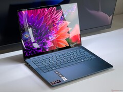 Экран OLED 90 Гц и AdobeRGB - Обзор ноутбука Lenovo Yoga Pro 7 14 G10