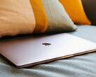 После презентации iPhone 17 аналитик Bloomberg Apple Марк Гурман называет 10 новых продуктов Apple, которые мы можем ожидать в ближайшие месяцы. (Источник изображения: Elise Bouet)