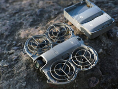 DJI Neo 2 с зарядным концентратором и двумя аккумуляторами емкостью 11,6 Втч (7,16 В/1 606 мАч). (Источник изображения: через Игоря Богданова)