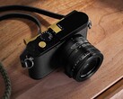 Leica Q3 Monochrom, вероятно, не будет иметь красного логотипа Leica (Источник изображения: Leica, отредактировано)