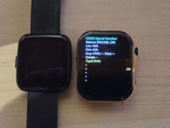 PineTime Pro (справа) в сравнении с PineTime.