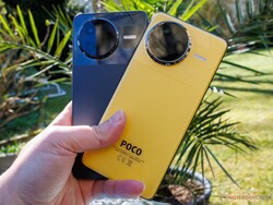 Poco F7 Pro и Poco F7 Ultra (слева направо, источник изображения: Дэниел Шмидт)