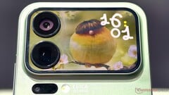 Второй дисплей на задней панели Xiaomi 17 Pro и Pro Max может стать значительно больше в Xiaomi 18 Pro