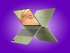 В IdeaPad 15AKP12 есть встроенный цифровой блок клавиатуры.