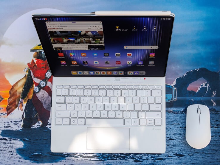 При наличии подходящих аксессуаров MatePad Pro Max может заменить ноутбук.
