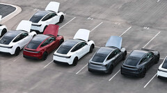 Tesla создает запасы более дешевых вариантов Model Y с белым интерьером в Giga Texas (Источник изображения: Joe Tegtmeyer/X)