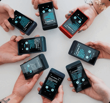 Переводчик Vasco Translator Q1 оснащен 13 МП камерой для перевода фотографий (Источник изображения: Vasco)