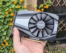 Видеокарта ASUS GTX 1650 Super, использованная в эталонных тестах Battlefield 6 (Источник изображения: RandomGaminginHD с YouTube))