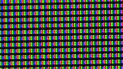 В ЖК-дисплее используется классическая субпиксельная матрица RGB, состоящая из красного, синего и зеленого светодиодов