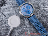 Huawei продает часы Watch GT 5 в двух размерах и в нескольких вариантах отделки. (Источник изображения: Notebookcheck)