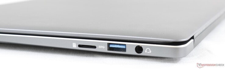 Правая сторона: слот MicroSD, USB 3.0 Type-A, аудио разъем