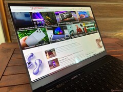 Razer Blade 14 предлагает значительно более высокую графическую производительность, чем Dell 14 Premium, при той же цене в 2000 долларов (Источник изображения: Notebookcheck)