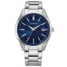 Часы Citizen CB0300-53L с радиоуправлением и механизмом Eco-Drive, оснащенные синим циферблатом с солнечным узором, браслетом из нержавеющей стали, часовыми метками в форме палочек и указателем даты.