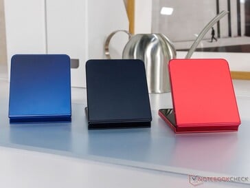 Galaxy Z Flip 7 внизу (источник изображения: Notebookcheck)