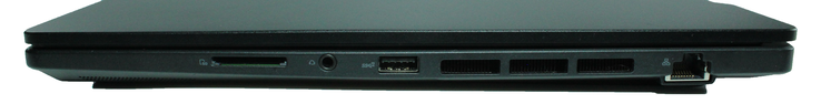 Справа: Слот для карт SD, аудио 3.5 мм, USB 3.2 Gen 2, RJ-45 Ethernet 10/100/1000