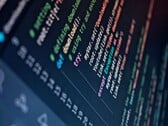 Крупный план экрана, на котором показан исходный код на языке Python, выделенный цветом