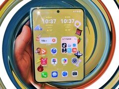 Живая практическая фотография Huawei Pura X Max.