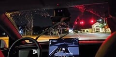 Новая процедура очистки стеклоочистителя Tesla Model Y. (Источник изображения: @DirtyTesLa/X)