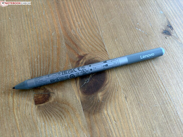 Входящий в комплект стилус