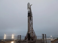 Ракета SpaceX Falcon 9, несущая аппарат НАСА TRACERS (Источник изображения: SpaceX)