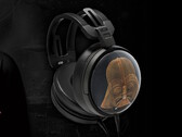 Компания Audio-Technica объявила о выпуске ограниченной серии деревянных наушников ATH-AWSW-DV, украшенных изображением Дарта Вейдера из "Звездных войн". (Источник изображения: Audio-Technica)