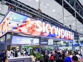 Экспозиция Skyworth на Кантонской ярмарке 2025 года. (Источник изображения: Skyworth)