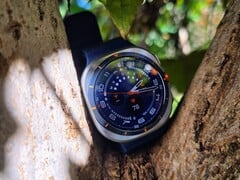 Экран Samsung Watch Ultra (2025)