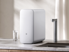 Очиститель воды Xiaomi Mijia Water Purifier S1 (на фото) появился в Китае. (Источник изображения: Xiaomi)