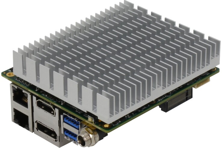 SBC оснащен радиатором (Источник изображения: Aaeon)