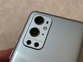 OnePlus 9, как и 9 Pro, могут быть оснащены оптической системой Hasselblad (Изображение: Dave Lee)