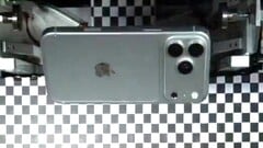 В результате крупной утечки информации на сайте Apple появились первые предполагаемые снимки iPhone 18 Pro. Также в сеть просочились фотографии внутренних компонентов устройства.