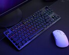 Игровая клавиатура Turtle Beach Vulcan II TKL рядом с мышью на рабочем столе