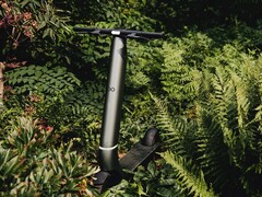 Bo M - это электронный скутер с алюминиевым корпусом.