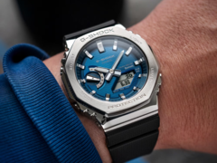 Новые часы Casio G-Shock GBM-2100A-2B (на фото) и GBM-2100A-4B выходят в продажу в Великобритании. (Источник изображения: Casio)